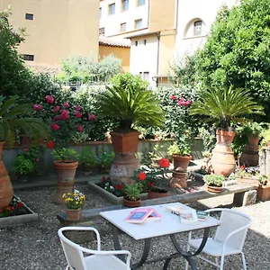 Casa Per Ferie Regina Santo Rosario , Florencia Italia