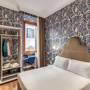 Townhouse Condotti 29 , Roma Italia