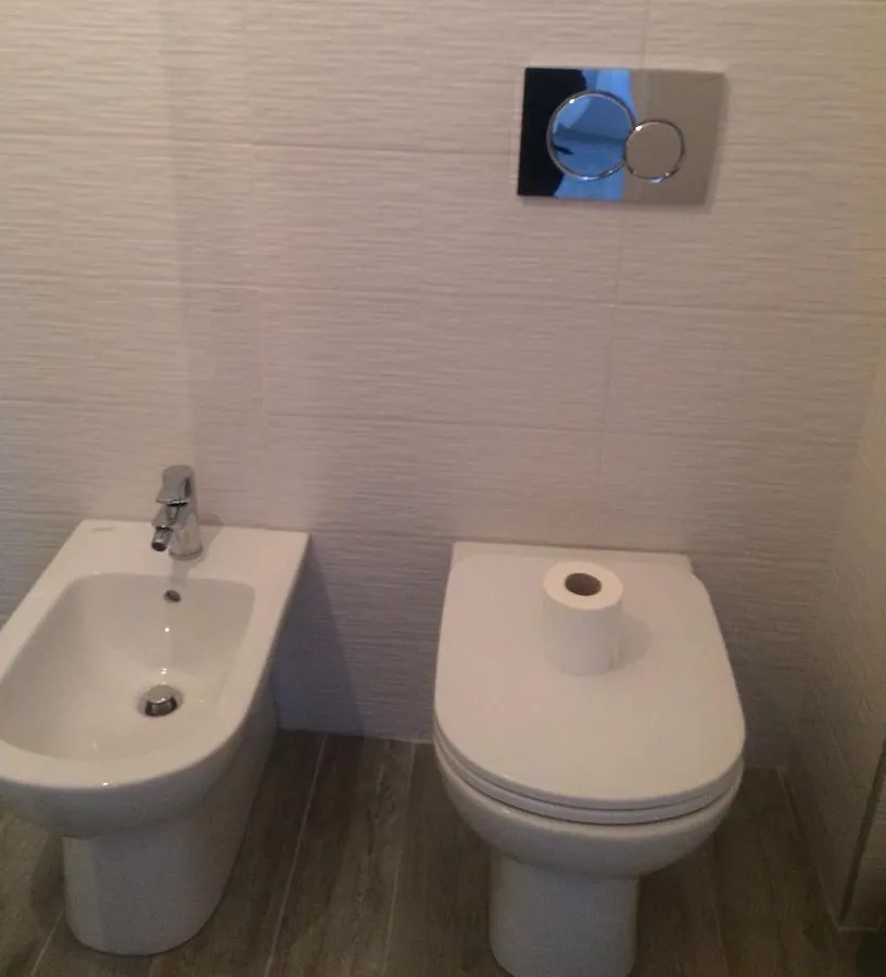 Affittacamere Real Fly Bologna Bed & Breakfast